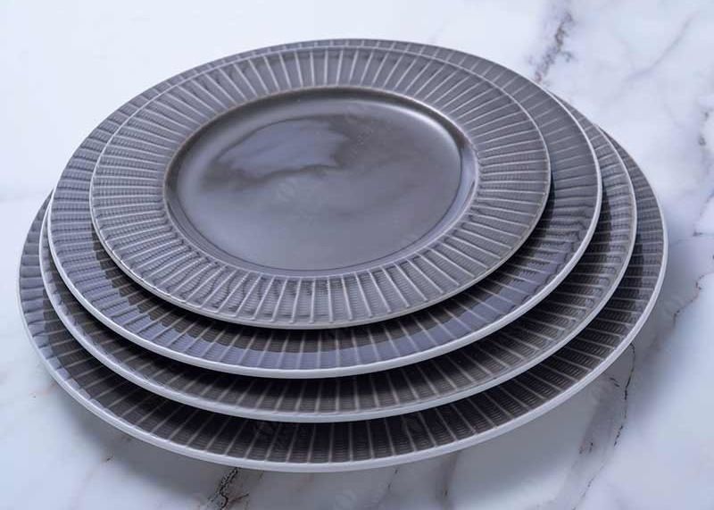 LFGB Fadeless 20Pc Embossed Color Dinnerware Sets